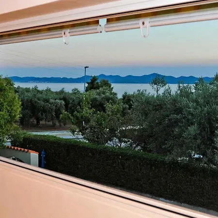 11 Apartament
