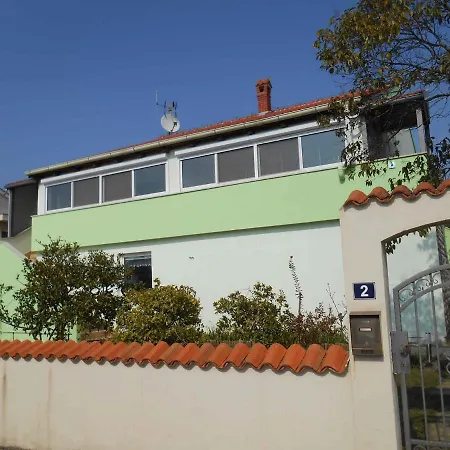 Apartament 11